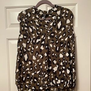 Jones New York Olive Green Leopard Blouse